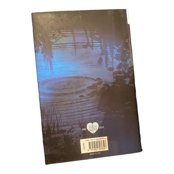 All the Dangerous Things - Stacy Willingham BOTM Edition - Picture 2 of 3